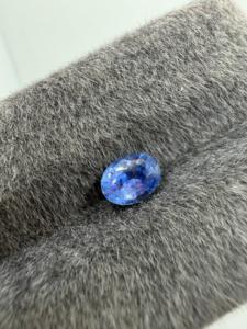 Zafiro Azul Real Natural, Corte Ovalado, 1.18ct, 7x5.5x4mm, Gema Suelta Facetada, Tratada con Calor de Ceilán, con Juego de Color, para Joyería - Product Image 6