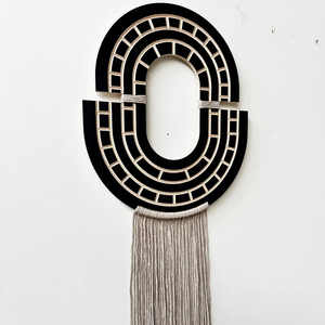 Décoration murale noire minimaliste pour une décoration intérieure moderne et un coin lecture, améliore l'espace calme et concentré, en provenance d'Inde. - Product Image 1