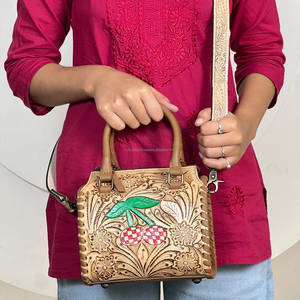 ชุดกระเป๋าเดินทางหนังวัวแท้ลายตารางเชอร์รี่ 3 ชิ้น สำหรับผู้หญิง รุ่น Speedy Duffle Bag Set - Product Image 2