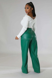 Pantalon pour femme, taille mi-haute, en similicuir vert, coupe skinny, devant plat, jambe large, longueur totale, écologique, chic décontracté, fermeture à boutons - Product Image 4