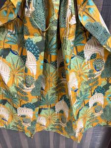Vestido Kaftán de Mujer 100% Algodón Hecho a Mano con Estampado Floral Botánico, Transpirable, Maxi, para Playa, Viajes y Descanso - Product Image 4