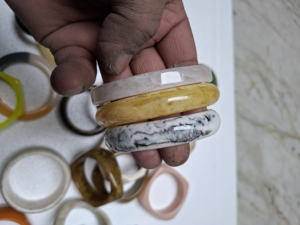 Resin <b>Bangles</b> Gift Set with Custom Packaging Elegant Fashion Jewelry Wholesale Manufacturer - Product Image 2