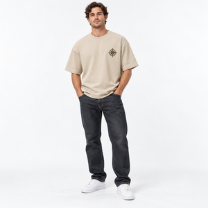 Camiseta de Manga Corta para Hombre, Cuello Redondo, Color Beige, Corte Regular, 100% Algodón Jersey, Informal, Sólida, Transpirable, Tejida, Ecológica, con Logotipo Frontal - Product Image 1