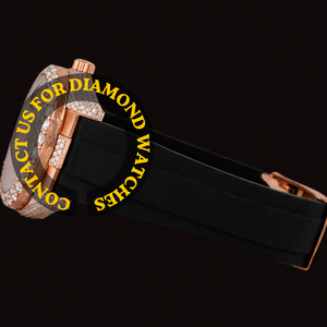 Reloj Clásico de Diseño Moderno en Tono Oro Rosa con Diamantes Moissanite Incrustados en el Bisel y la Esfera del Cronógrafo, Correa de Goma Negra - Product Image 5