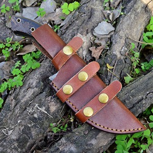 Cuchillo de camping personalizado hecho a mano con hoja dentada, acero de Damasco, mango de cuerno, funda de cuero, OEM/ODM disponible, punta de clip - Product Image 6
