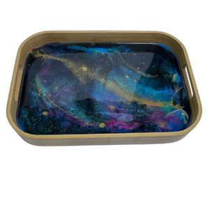 Plateau de service rectangulaire en bois et résine époxy avec poignée en métal, motif galaxie, sans danger pour les aliments, fabriqué au Vietnam - Product Image 1