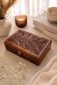 Boîte à souvenirs classique en bois pour objets personnels, boîte de rangement en bois avec charnière et serrure en laiton pour organiser les bijoux - Product Image 5