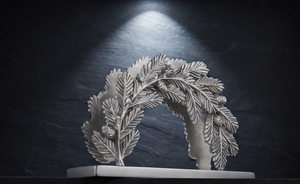 Porte-serviettes en métal motif botanique couronne de branches de pin, design texturé moulé, pour cuisine et salle à manger, vente en gros - Product Image 4