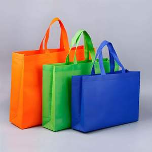 Tela no tejida de polipropileno laminada con película de PE para bolsas y equipaje, peso medio (50-120 GSM) - Product Image 5