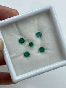 Pendentif en émeraude verte naturelle de Zambie de qualité supérieure, taille brillant ronde, 1,68 carat, 4-4,5 mm, bijoux fins en gros - Product Image 5