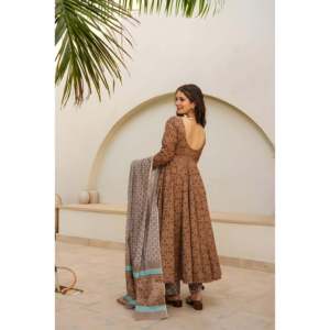 Magnifique costume Anarkali pour les fêtes, taille XS, avec pendentif et dupatta - Product Image 3
