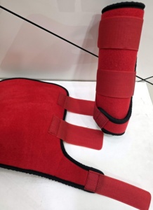 Botas Protectoras para Caballos de Alta Calidad y Durabilidad, con Cepillos para Espolones Modernos, Protección Ajustable para las Patas con Herraduras de Alta Calidad - Product Image 3
