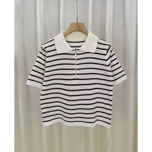 Haut d'été décontracté à manches courtes pour femme, en jersey rayé avec fermeture éclair au col, coupe classique - Product Image 4