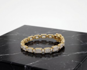 สร้อยข้อมือเงินแท้ 925 ประดับเพชรเลี้ยงในห้องปฏิบัติการ ดีไซน์คลาสสิก เรียบหรู ทันสมัย สำหรับผู้หญิง ประกายระยิบระยับเหนือกาลเวลา เหมาะเป็นของขวัญสำหรับงานปาร์ตี้ หรือวันครบรอบ - Product Image 5