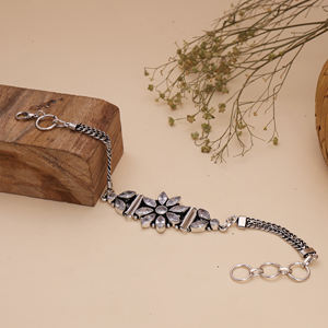 Joyería Elegante de Lujo para Mujer, Diseño de Flores con Cuentas de Latón, Baño de Plata Antigua, Cristales de Circonio, Estilo Étnico para Fiestas - Product Image 5