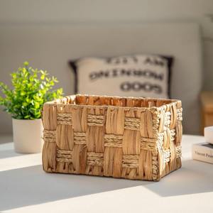 Panier de rangement en jacinthe d'eau fait main, panier de rangement rectangulaire fait main, vente en gros, écologique, fabriqué au Vietnam - Product Image 1