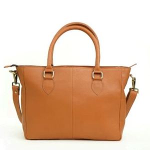 Bolso de Hombro de Cuero Hecho a Mano, Duradero y Elegante para Uso Diario, con Correa Ajustable, Estilo Casual - Product Image 5