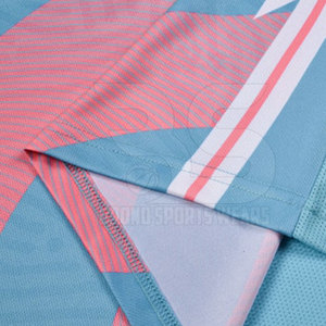 Tenue de football moderne 100% polyester respirante, séchage rapide, coupe confortable pour les entraînements, les matchs et les performances sportives d'équipe - Product Image 5