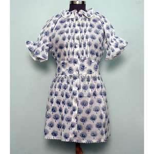 Vestido corto estilo mini para mujer, 100% algodón, informal, con mangas acampanadas, cuello redondo, estampado floral, ecológico, cintura natural - Product Image 1