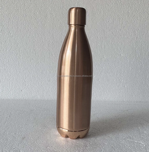 Bouteille en cuivre pur avec bienfaits ayurvédiques imprimés pour la santé Boisson directe étanche pour les fêtes et les visites - Product Image 3
