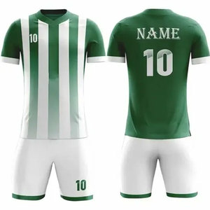 ชุดฟุตบอลแบบซับลิเมชั่นสั่งทำขายส่งสำหรับผู้ชายและผู้หญิง เสื้อและกางเกงขาสั้นฟุตบอลแบบเรียบ - Product Image 4