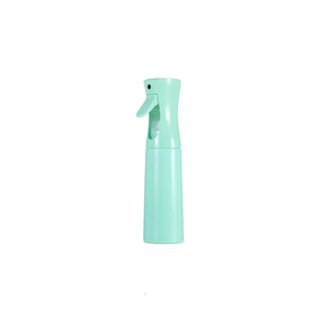 Botella de Spray con Gatillo de Plástico ABS Resistente IKZARSA CIK-196 de 200ml/300ml con Pulverización Fina para Uso en Barberías y Salones - Opción de Logotipo Personalizado - Product Image 4
