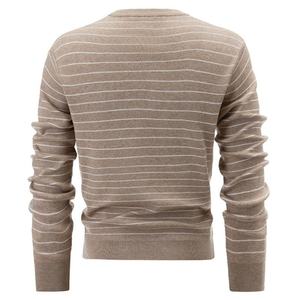 เสื้อสเวตเตอร์ผู้ชายสีเบจ ผ้าฝ้าย 100% ยับยาก ระบายอากาศได้ดี ทรงพอดีตัว แขนยาว น้ำหนัก 160 กรัม เหมาะสำหรับใส่ลำลองในฤดูหนาว - Product Image 2