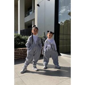 2023 nuevo diseño personalizado niños sudaderas con capucha y joggers conjuntos niñas al por mayor waffle de algodón niños dos piezas conjuntos de chándal - Product Image 1