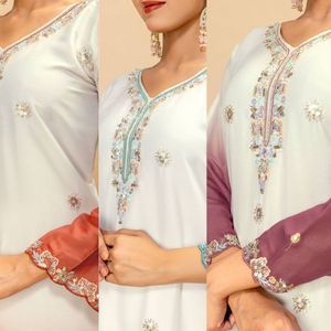 Ensemble de tenue de soirée ethnique de créateur avec Kurti à broderies lourdes et perles, Palazzo à découpes et Dupatta en tissage Zari de nylon - Product Image 2