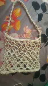 Pochette brodée artisanale, pochette perlée, design complexe, motif floral artisanal, sacs pour femmes> Sacs à main - Product Image 3