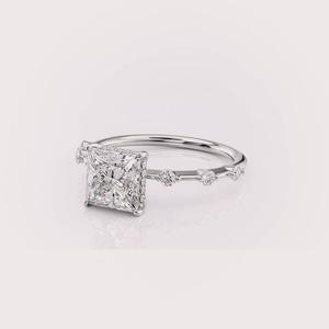 แหวนเพชรทรงปรินเซสคัททองคำขาว/ทองคำขาวผสมทองคำชมพู 9K หรูหรา ประดับเพชรรอบด้าน ชุบโรเดียม พร้อมใบรับรอง IGI - Product Image 6