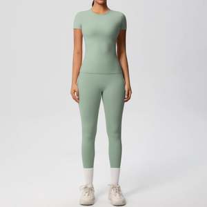 Ensemble de sport deux pièces brossé double face pour femme, motif écossais, respirant, ajusté, avec détails à la taille - Product Image 4
