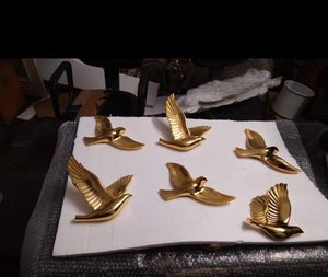 Pájaro Dorado 3D de Metal, Arte Mural de Pájaro Volador, Decoración Moderna Hecha a Mano y Ecológica para el Hogar, para Sala de Estar - Product Image 3