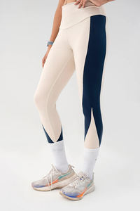 Ensembles de sport 2 pièces personnalisés grande taille pour femmes : Soutien-gorge de sport et legging taille haute pour yoga, gym et fitness - Product Image 4