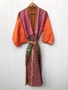 Robe Kimono Longue en Soie à Col en V pour Femme, Légère et Colorée, Idéale pour la Plage ou les Resorts, Vente en Gros - Product Image 2