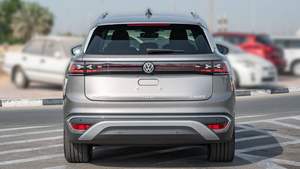 Volkswagen ID. 4 Cro zz PR O EV 2023 COCHE ELÉCTRICO DE CUATRO RUEDAS - Product Image 4