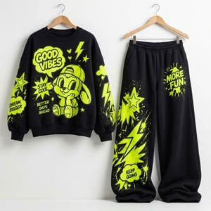 Ensemble de survêtement pour femme noir et vert fluo avec motif de dessin animé, sweat-shirt oversize et pantalon large, tenue décontractée deux pièces style streetwear - Product Image 2