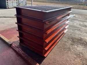 Grille de drainage en acier robuste Metrodeck - Product Image 2