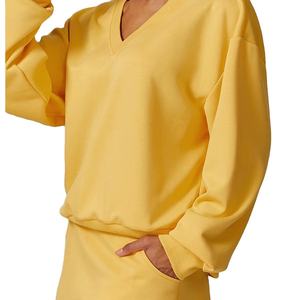 Ensemble décontracté 2 pièces sur mesure pour femme, t-shirt et short, mode estivale, disponible à prix avantageux - Product Image 4