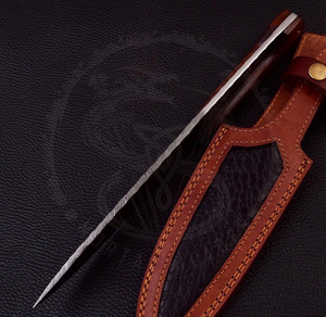 Couteau de chasse artisanal en acier Damas avec manche en bois de rose, couteau de camping personnalisé pour l'extérieur avec étui inclus - Product Image 3
