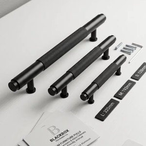 Tiradores de Aluminio para Gabinetes en Negro Mate – Herrajes Modernos para Gabinetes de Cocina, Diseño Duradero Resistente al Óxido - Product Image 1