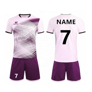 Vêtements de sport confortables pour hommes, uniforme de football 100% polyester, uniforme de football sur mesure pour hommes - Product Image 3
