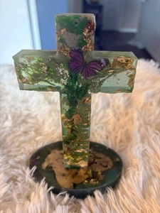 Croix carrée en résine ILAHI, motif folklorique, bords lisses, couleurs vibrantes, décoration d'intérieur de haute qualité - Product Image 4