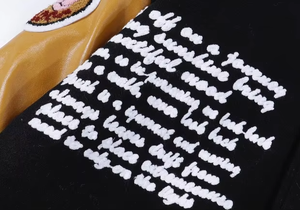 Blousons universitaires streetwear premium personnalisables pour équipes universitaires, hiver, unisexe, col et poignets côtelés, broderie chenille - Product Image 3