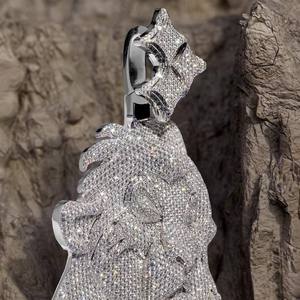 Pendentifs Hip Hop personnalisés pour hommes, tête de Jésus plaquée or, en argent 925, entièrement pavés de diamants Moissanite - Product Image 6