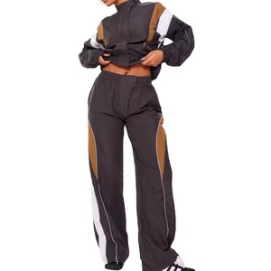 Chaqueta Deportiva Impermeable y Cortavientos Personalizada 2026 de Alta Calidad para Mujer, con Cierre y Rayas, Transpirable, OEM - Product Image 1