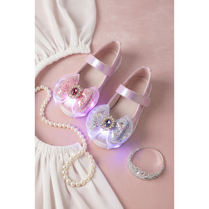 Chaussures coréennes confortables à enfiler OZKIZ pour filles de 2 à 6 ans – Collection Printemps/Automne – Mode Enfant en Gros - Product Image 1