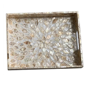 Plateau de service artisanal en nacre Bold Vision, durable et attrayant pour un rangement éclatant - Product Image 1