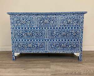Mueble de Salón Moderno de Diseño con Incrustaciones de Nácar, Gabinete de Aglomerado Hecho a Mano con Cajones de Almacenamiento y Incrustaciones Florales Azules - Product Image 2
