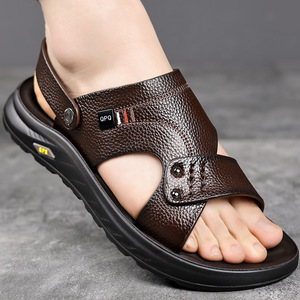 Nouvelles sandales de plage décontractées pour hommes, style été 2026, antidérapantes, respirantes, à semelle souple, tendance, pour la marche quotidienne - Product Image 1